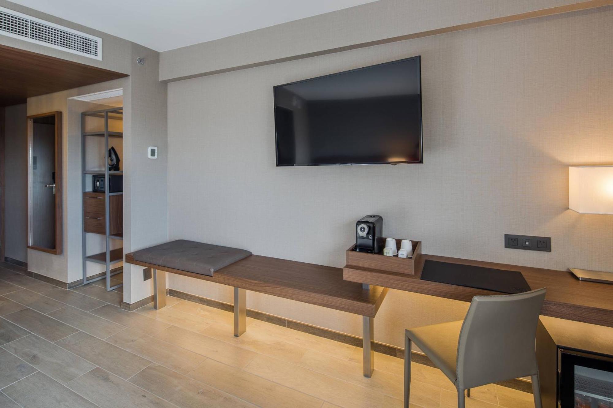 ספופן Ac Hotel By Marriott Guadalajara Expo מראה חיצוני תמונה