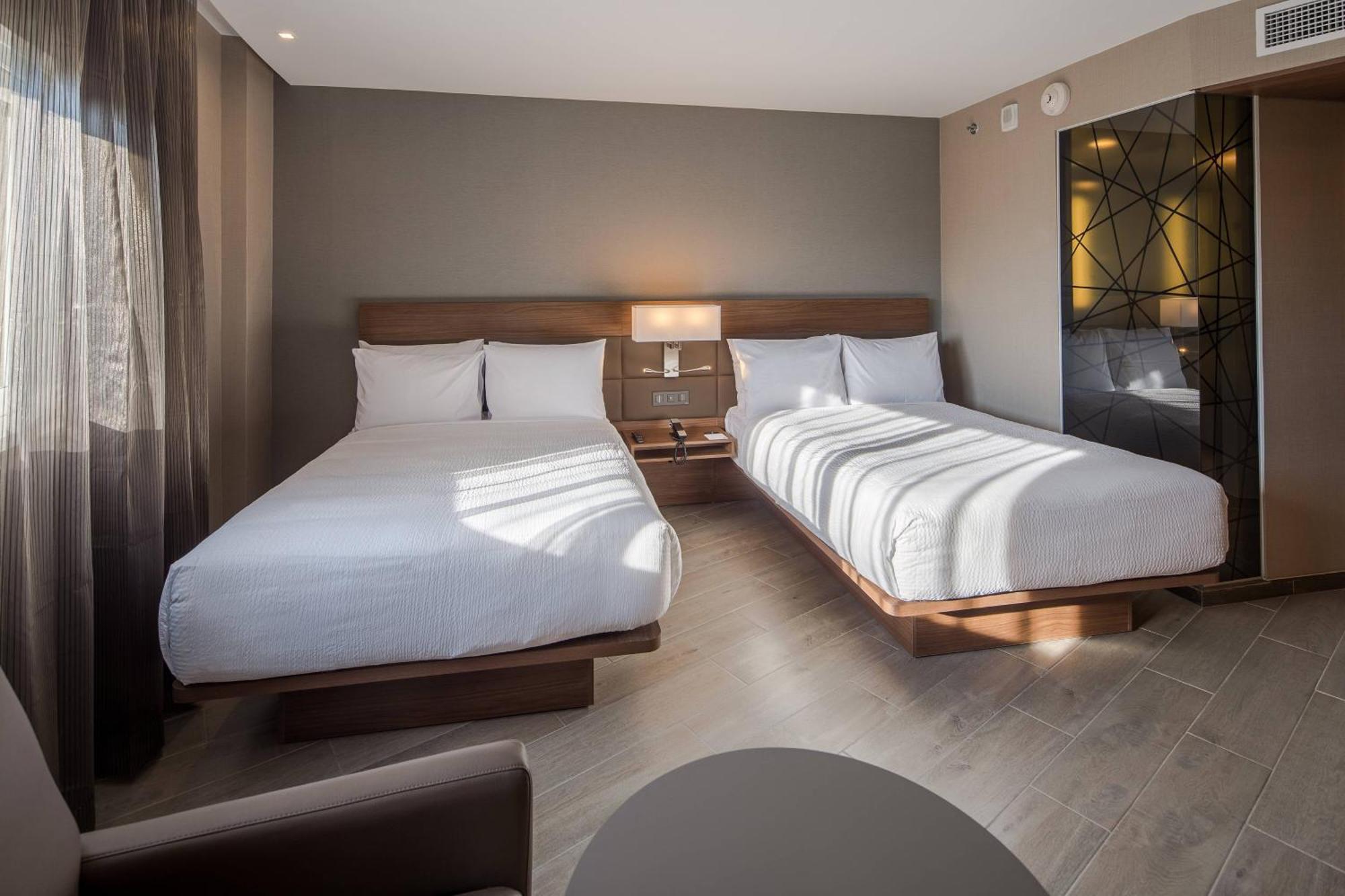 ספופן Ac Hotel By Marriott Guadalajara Expo מראה חיצוני תמונה