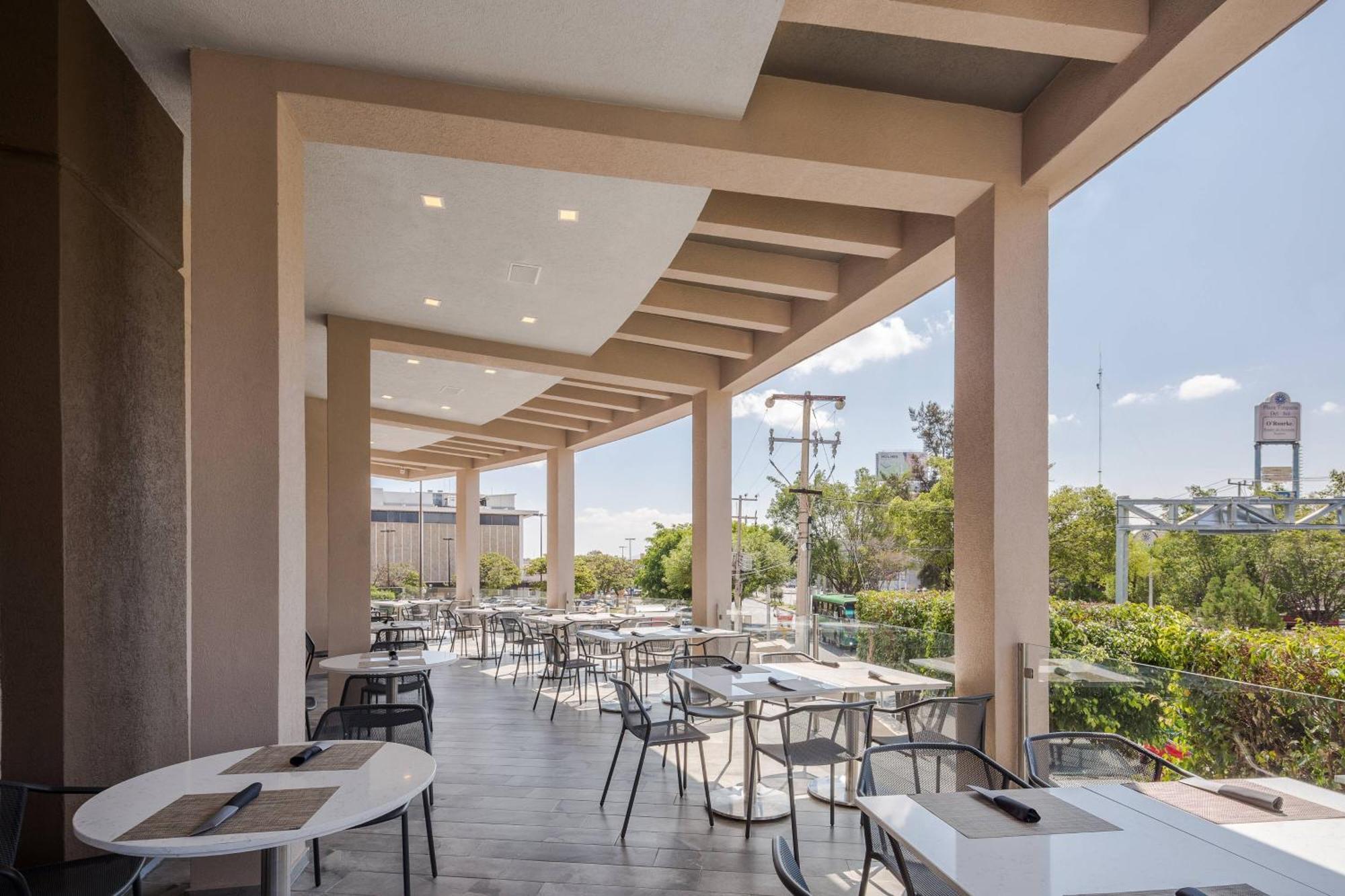 ספופן Ac Hotel By Marriott Guadalajara Expo מראה חיצוני תמונה