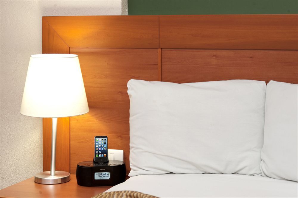 ספופן Ac Hotel By Marriott Guadalajara Expo מראה חיצוני תמונה