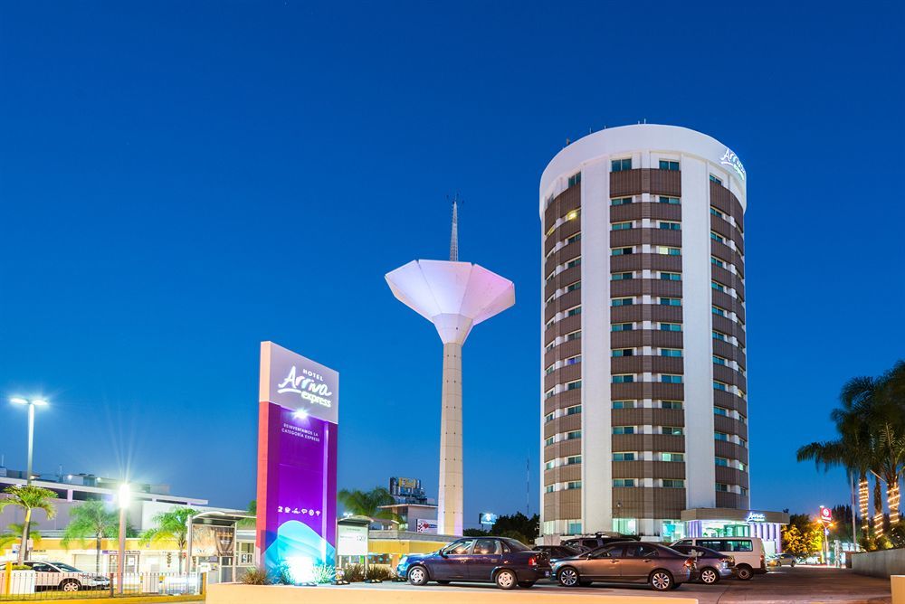 ספופן Ac Hotel By Marriott Guadalajara Expo מראה חיצוני תמונה